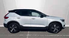 Volvo Xc40 2.0 B4P R DESIGN 5dr AWD Auto Petrol Estate